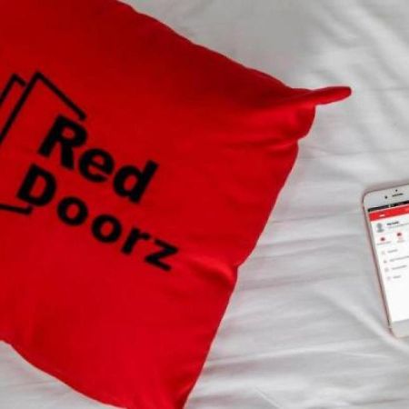 Reddoorz Near Rs Cikini Jakarta Luaran gambar