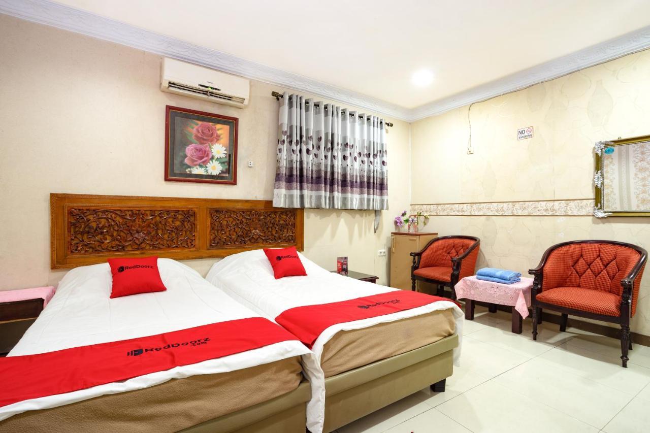 Reddoorz Near Rs Cikini Jakarta Luaran gambar