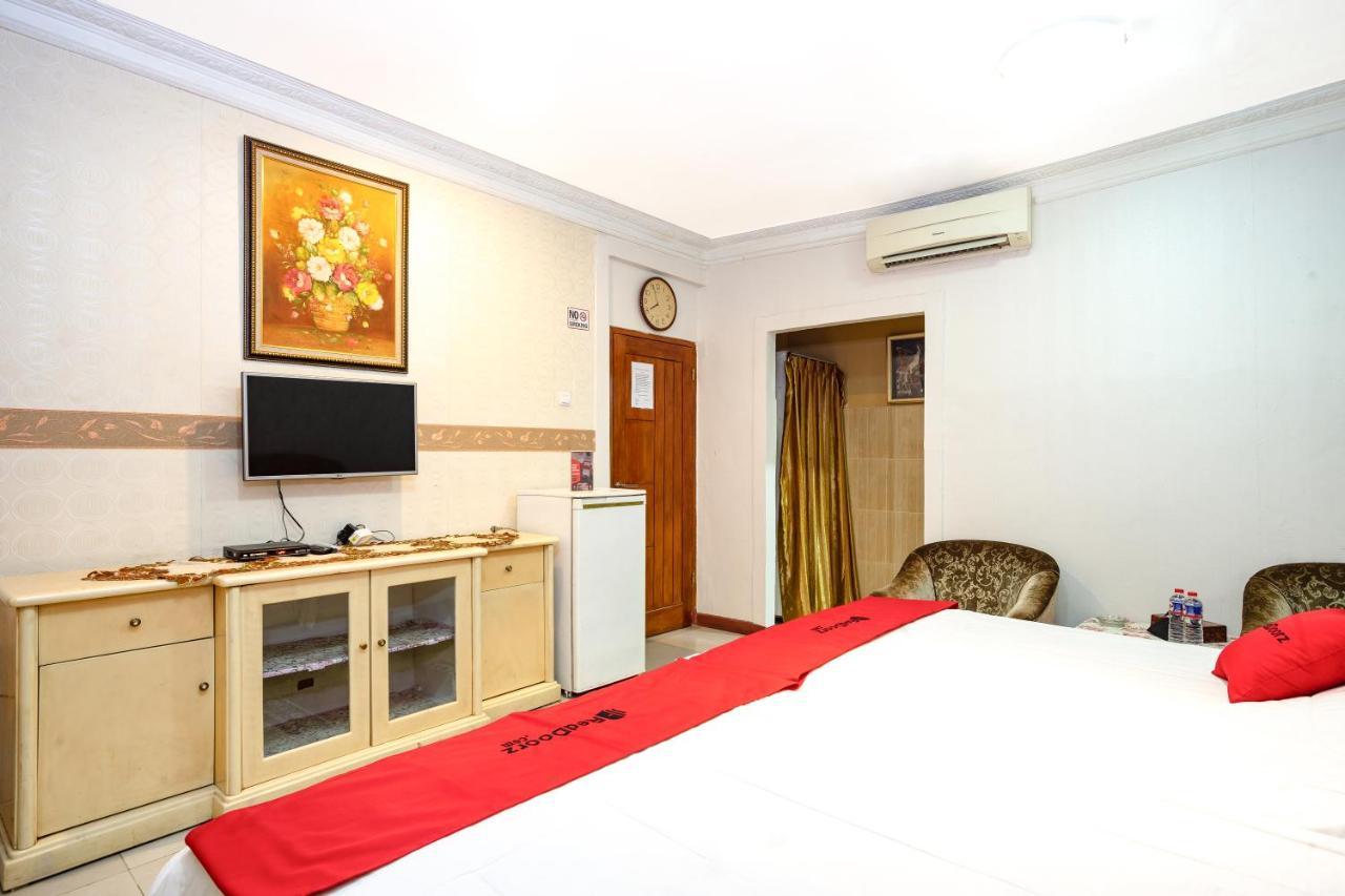 Reddoorz Near Rs Cikini Jakarta Luaran gambar